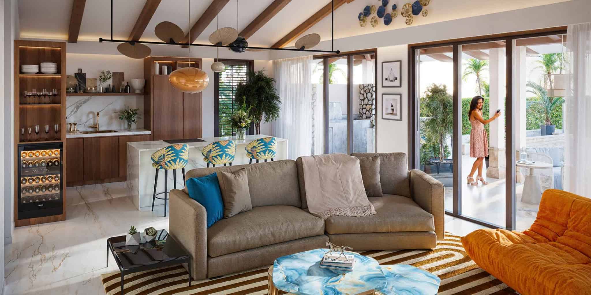 Luxury Villa, living room and kitchen